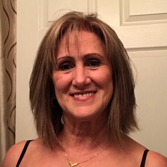 Meet your Posher, Michelle - Picture 1 of 1